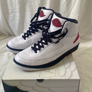 Air Jordan 2 retro. Excellent condition